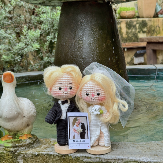 Personalized Wedding Crochet Doll Gift – Custom Couple from Photo