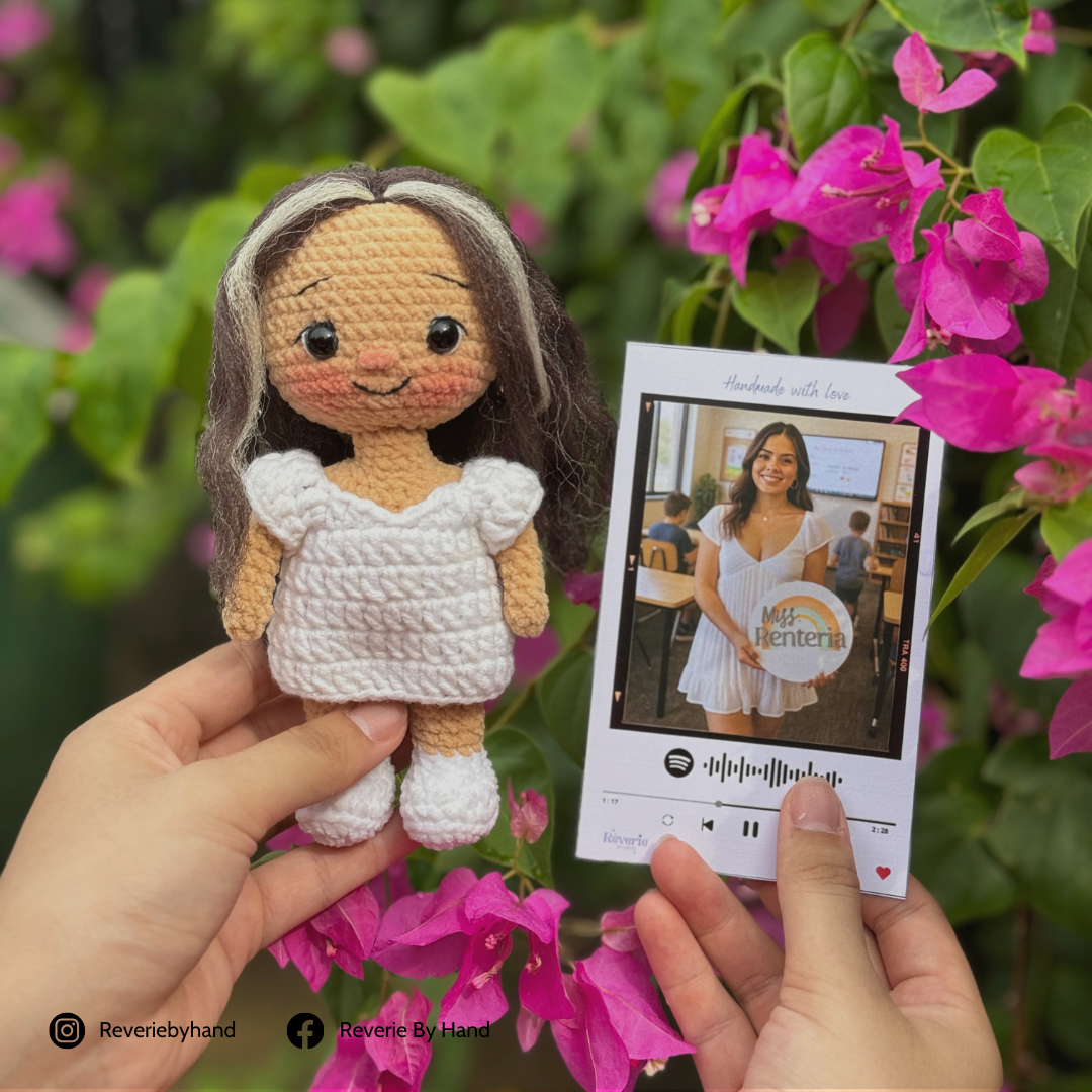 Custom Girlfriend Crochet Doll from Your Photo | Personalized Gift
